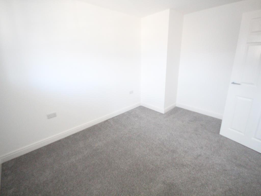 2 bedroom apartment To Let in Earby - IMG_5101.jpg